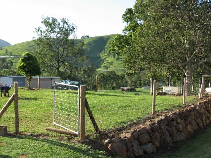 853 Delaney Creek Rd, Bellthorpe QLD 4514