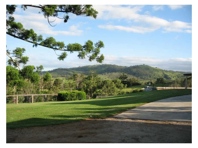 853 Delaney Creek Rd, Bellthorpe QLD 4514