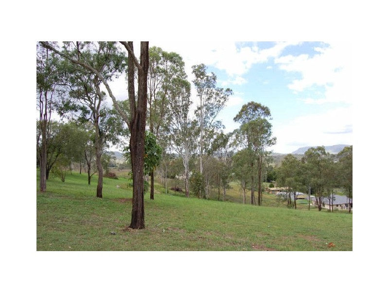 90 Kennedy Street, Kilcoy QLD 4515