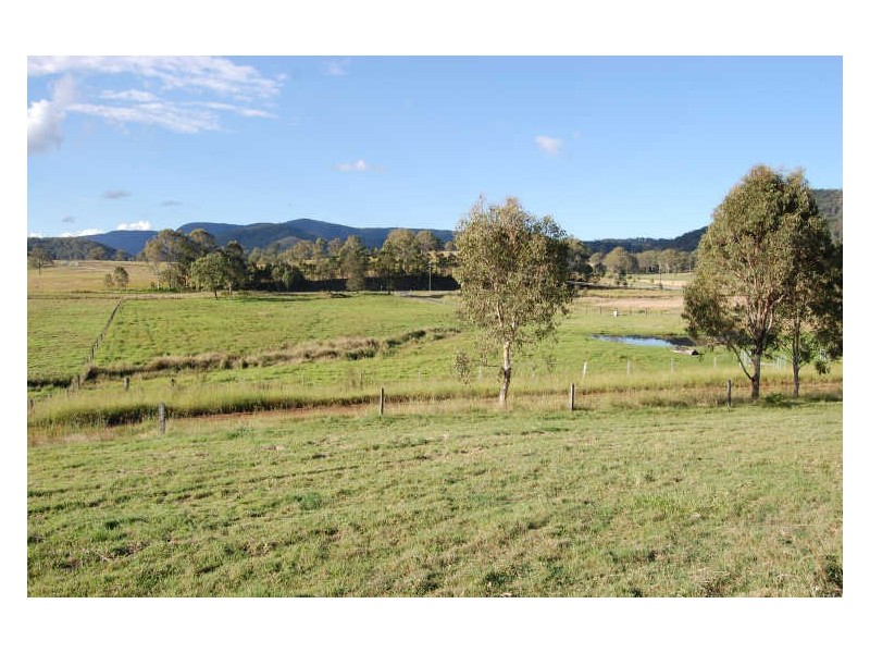 22 Greenhills Court, Kilcoy QLD 4515