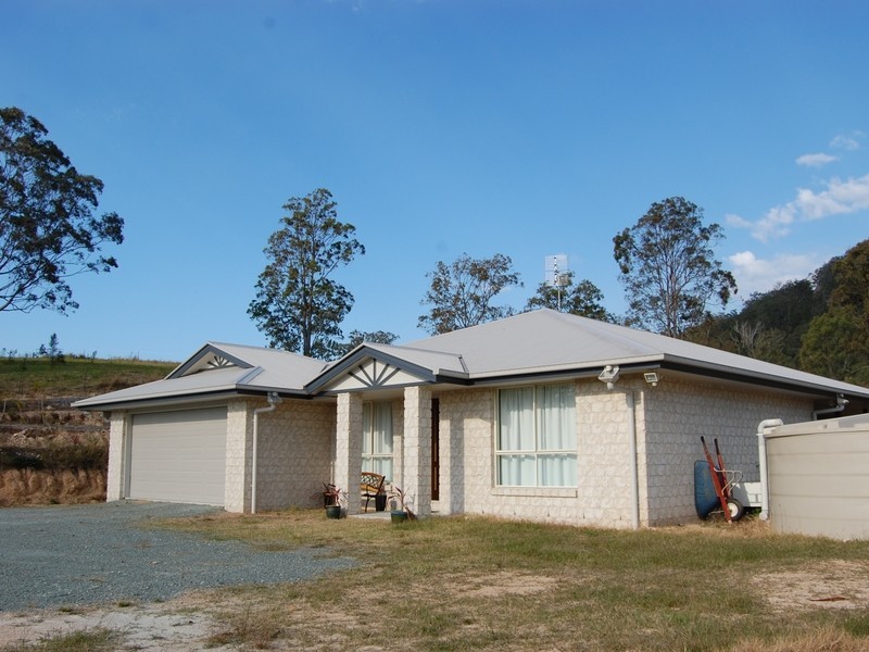 34 Park Drive, Kilcoy QLD 4515