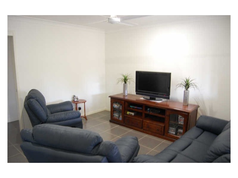 34 Park Drive, Kilcoy QLD 4515