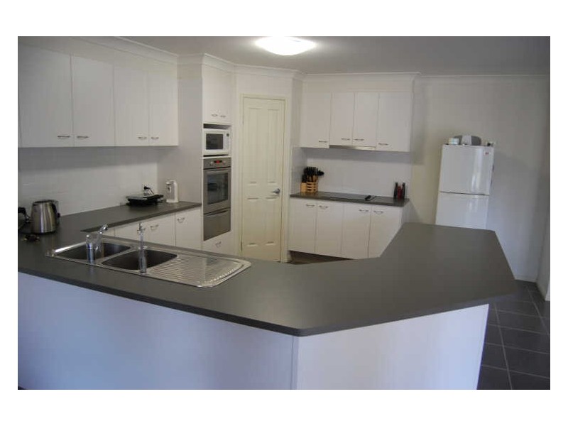 34 Park Drive, Kilcoy QLD 4515