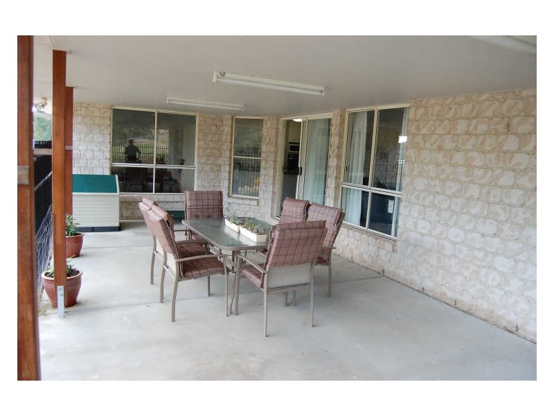 34 Park Drive, Kilcoy QLD 4515