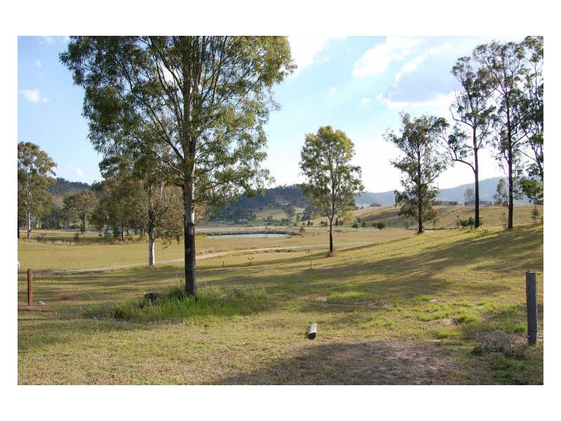 34 Park Drive, Kilcoy QLD 4515