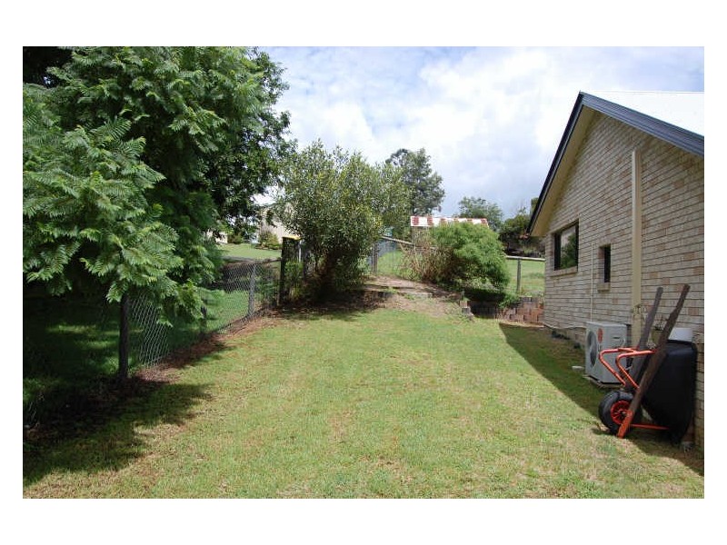 4 Pointons Lane, Kilcoy QLD 4515