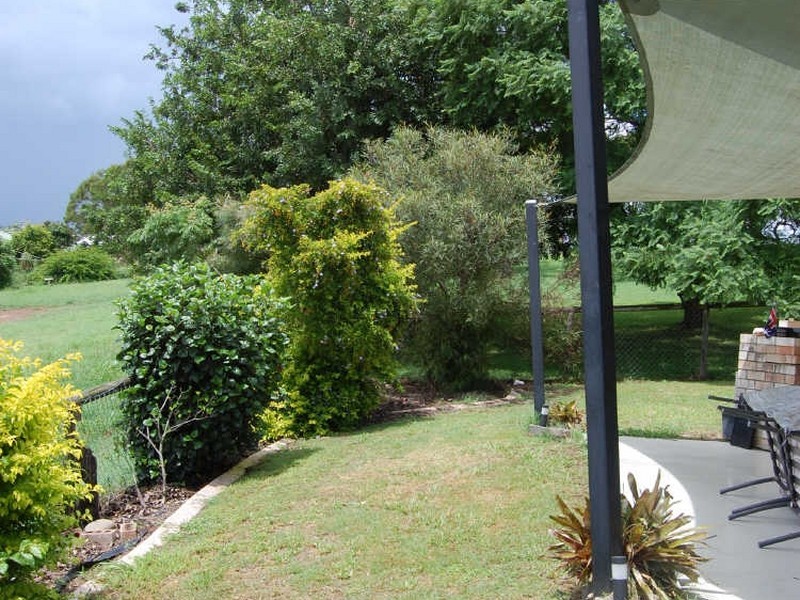 4 Pointons Lane, Kilcoy QLD 4515