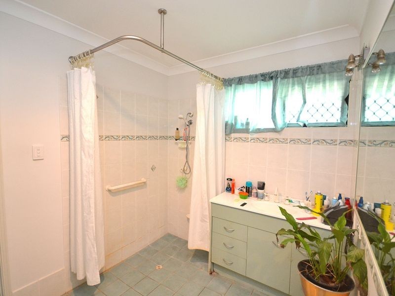 4 Pointons Lane, Kilcoy QLD 4515