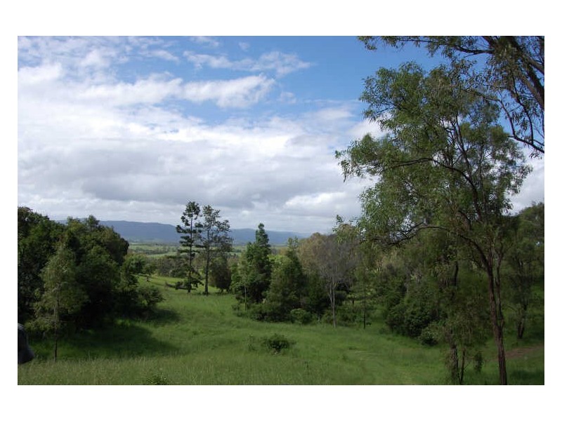 40 Glenmore Rd, Woodford QLD 4514