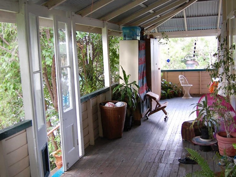 8 George Street, Woodford QLD 4514