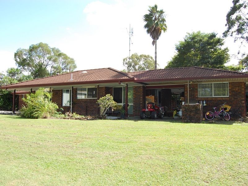 8 Duwirri Street, Woodford QLD 4514