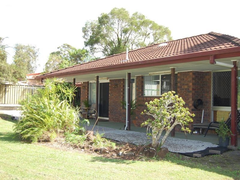 8 Duwirri Street, Woodford QLD 4514