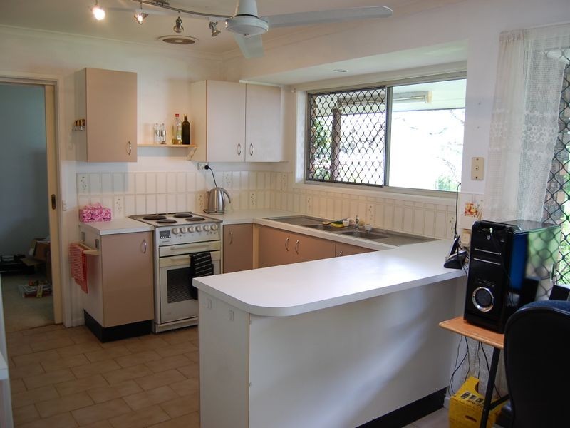 8 Duwirri Street, Woodford QLD 4514