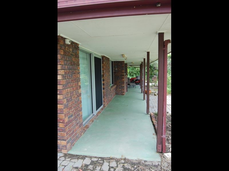8 Duwirri Street, Woodford QLD 4514