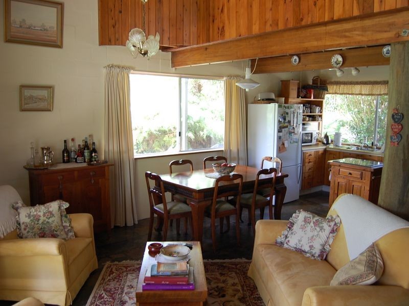 273 Robinson Road, Mount Mee QLD 4521