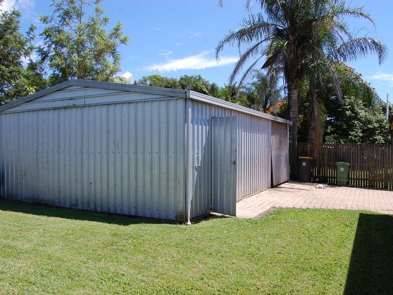 8 Coronation Avenue, Woodford QLD 4514
