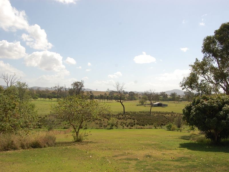 27 Ridge Street, Kilcoy QLD 4515