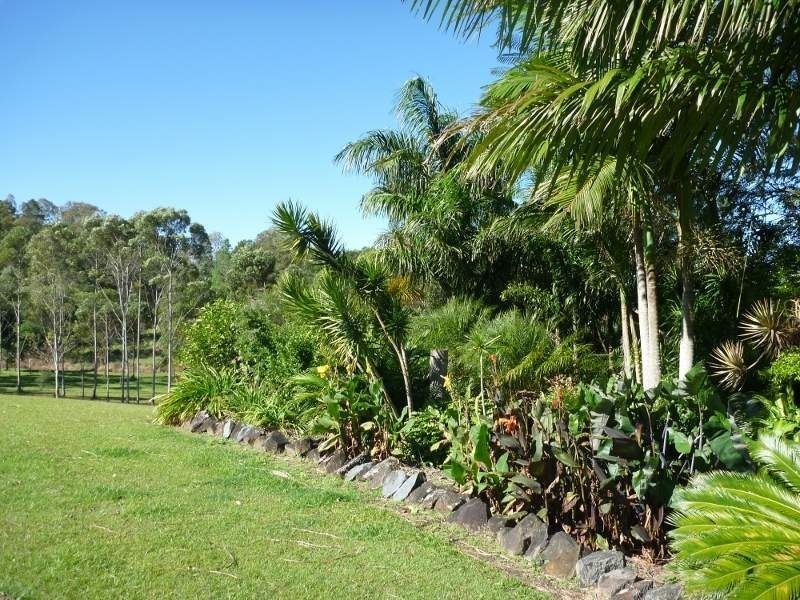 100 Cedarton Drive, Woodford QLD 4514