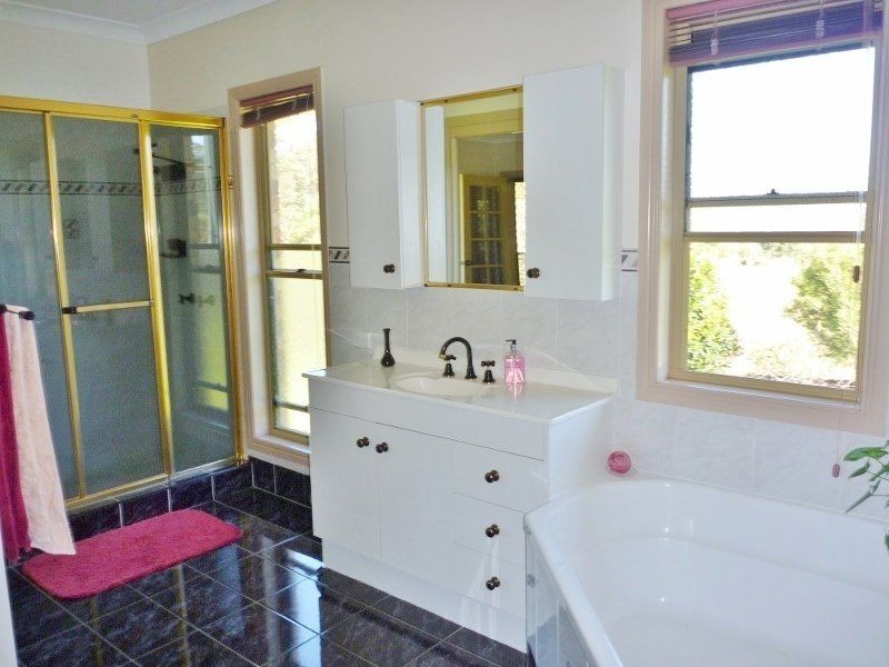 100 Cedarton Drive, Woodford QLD 4514