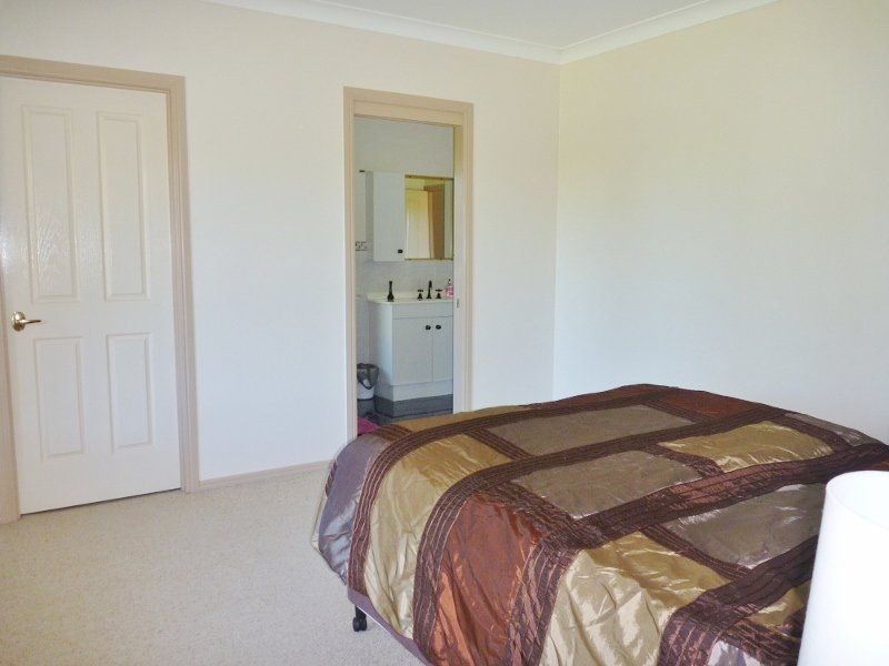100 Cedarton Drive, Woodford QLD 4514