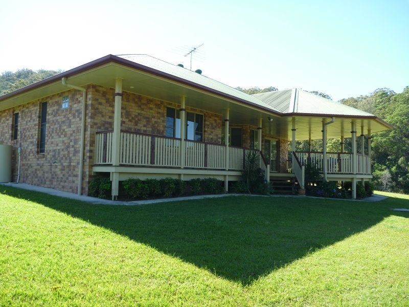100 Cedarton Drive, Woodford QLD 4514