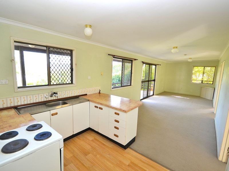 6 Stewart Street, Kilcoy QLD 4515