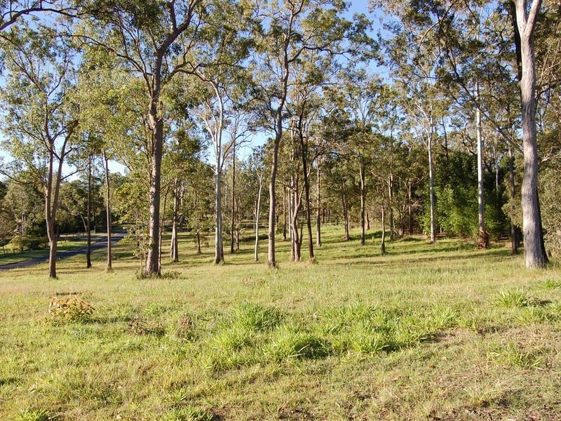 190 Ironbark Drive, Woodford QLD 4514