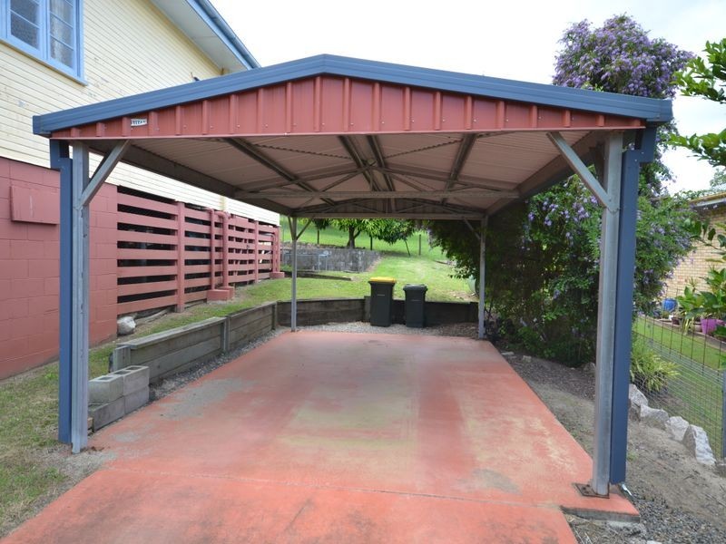30 Robson Street, Kilcoy QLD 4515