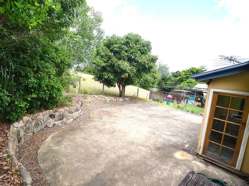 30 Robson Street, Kilcoy QLD 4515