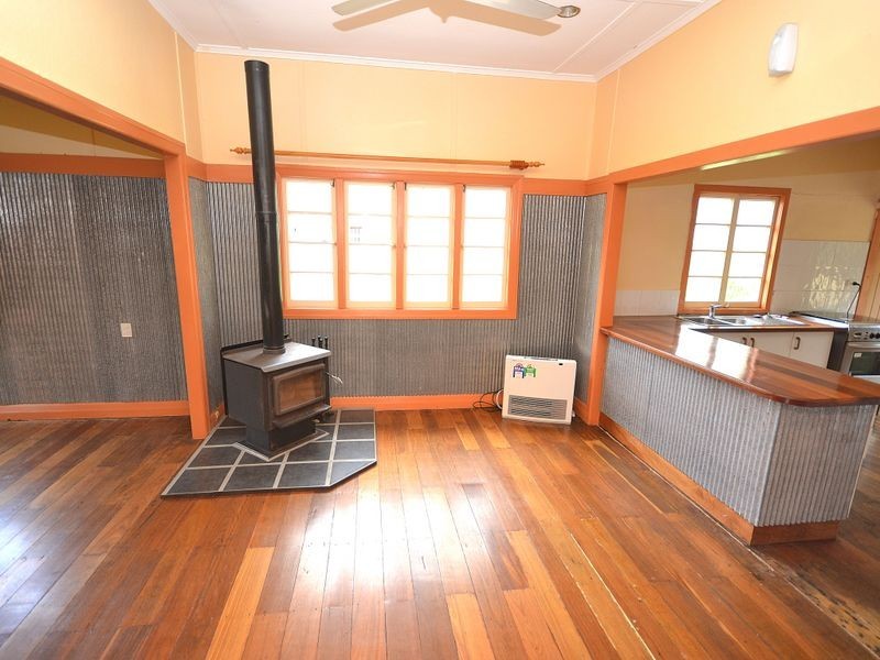 30 Robson Street, Kilcoy QLD 4515