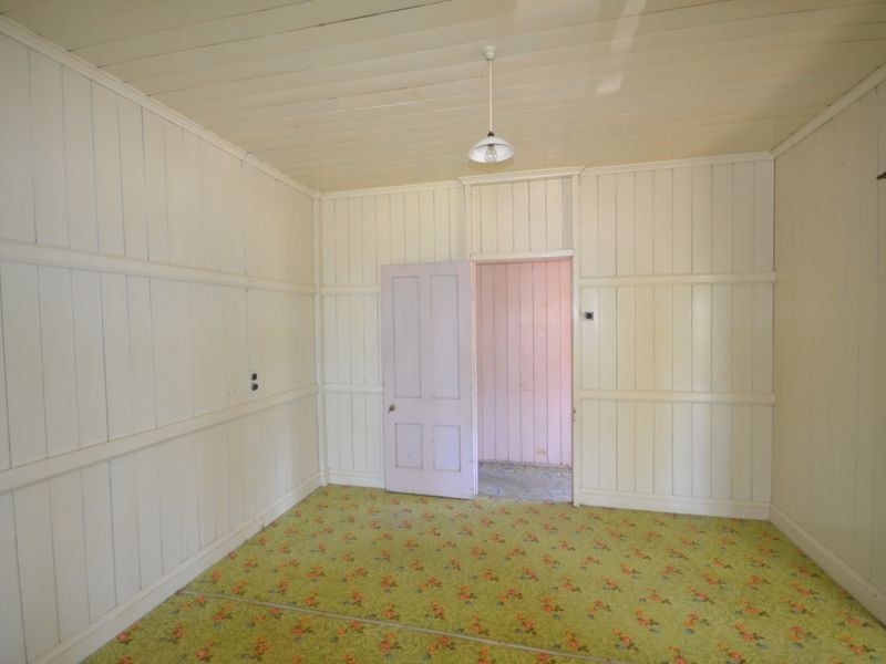 4 Mary Street, Woodford QLD 4514