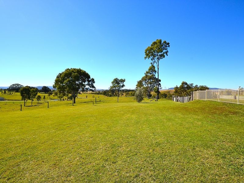 11 Sienna Place, Kilcoy QLD 4515