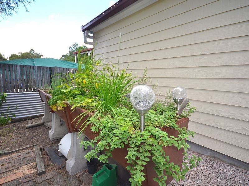 9 Webb Lane, Woodford QLD 4514