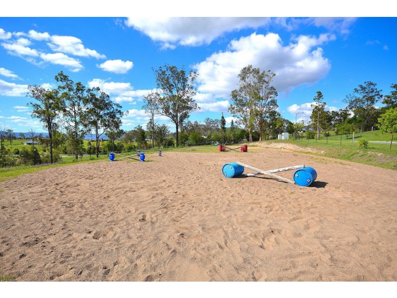 41 Park Drive, Woodford QLD 4514