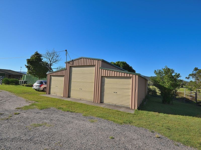 64 Cruice Drive, Woodford QLD 4514