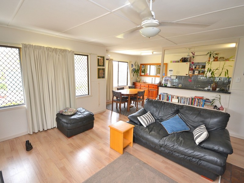 6 Hope Street, Kilcoy QLD 4515