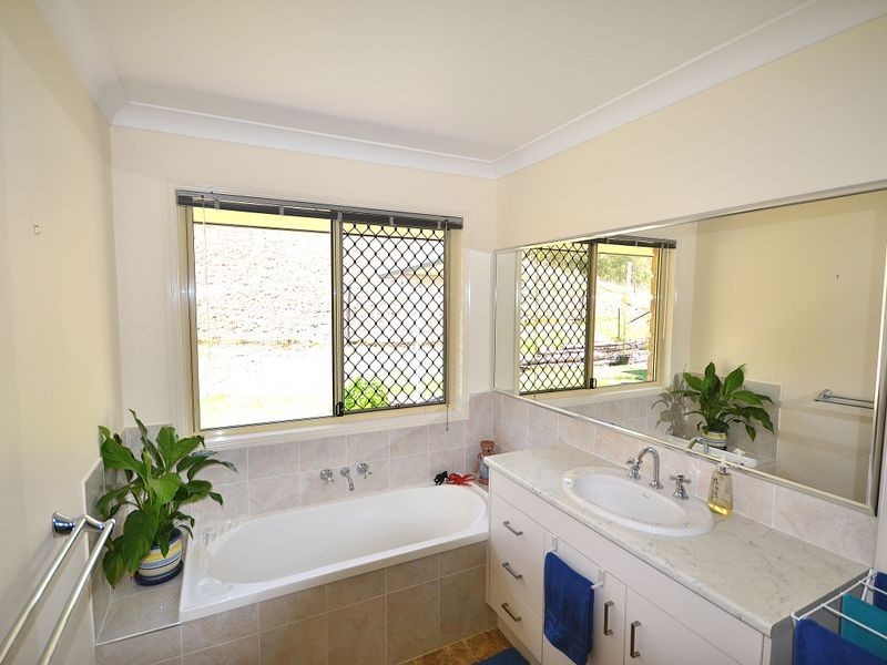136 Park Drive, Sandy Creek QLD 4515