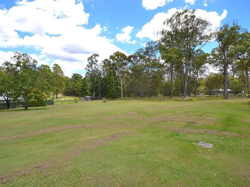 14 Carmichael Court, D’aguilar QLD 4514