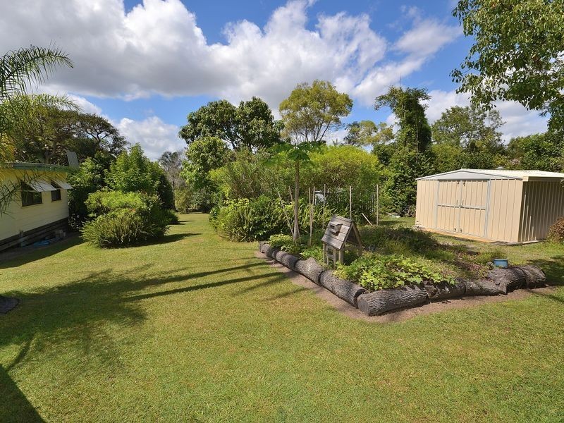 27 Mary Street, Woodford QLD 4514