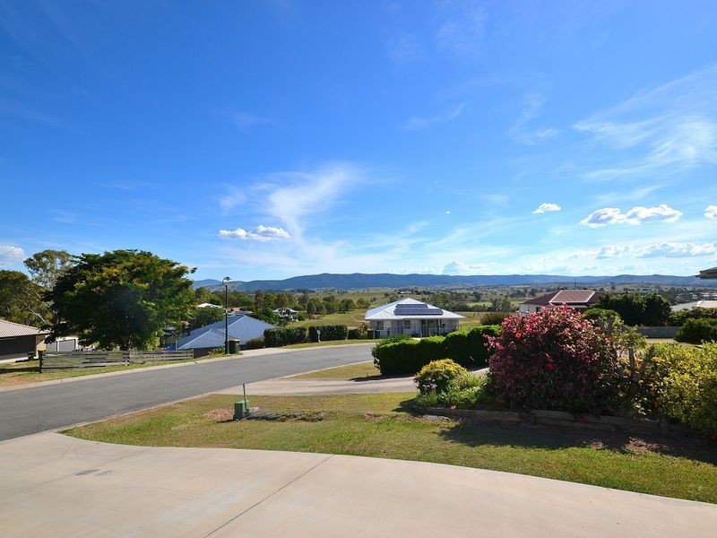 1&2 51 Carseldine Street, Kilcoy QLD 4515