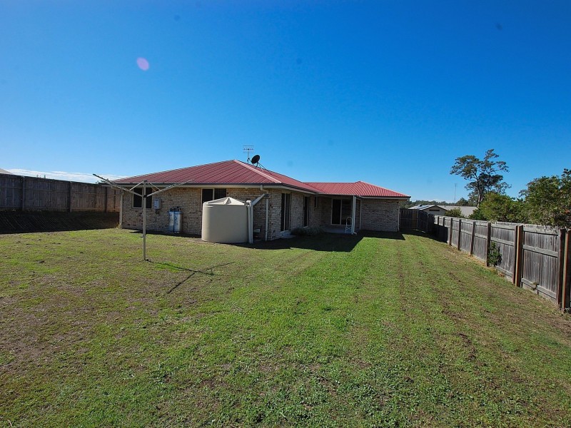 11 Hedley Drive, Kilcoy QLD 4515