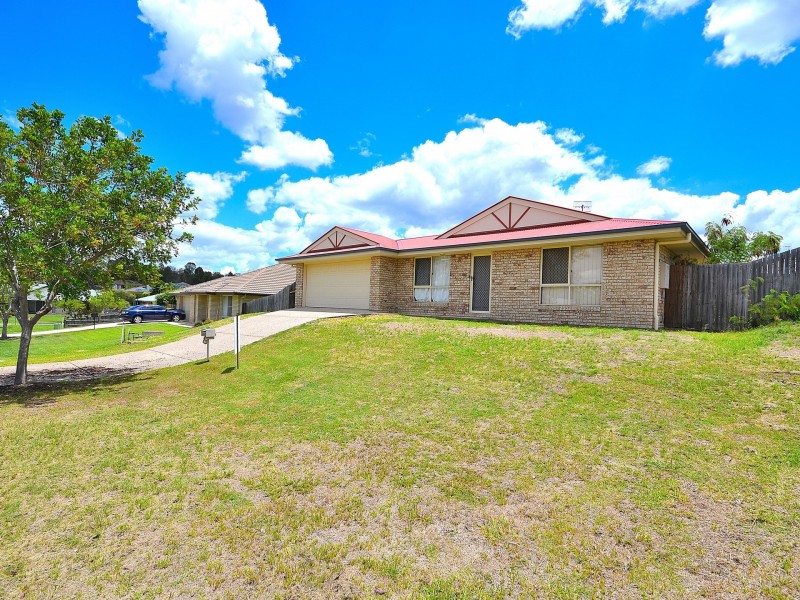 11 Hedley Drive, Kilcoy QLD 4515