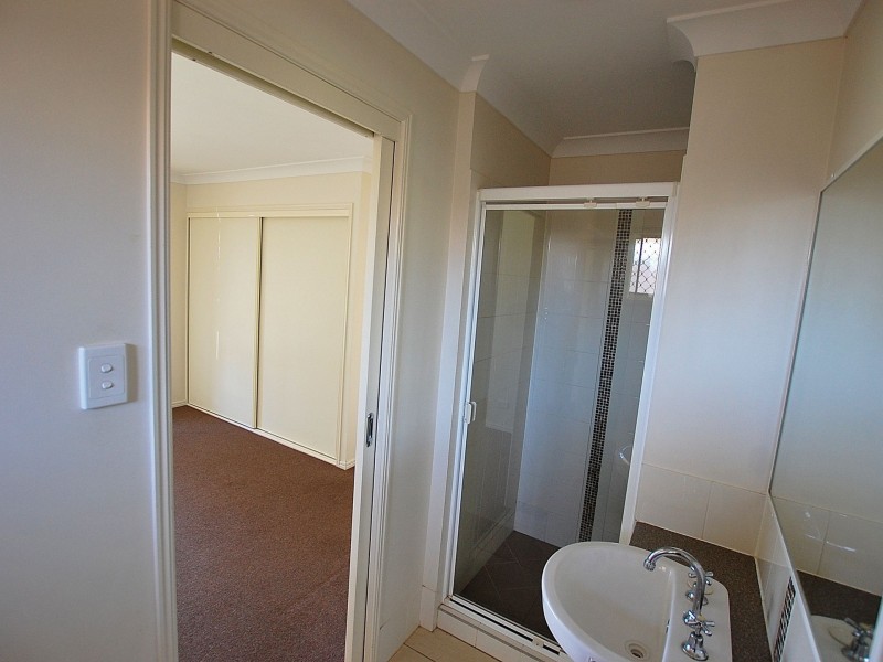 11 Hedley Drive, Kilcoy QLD 4515