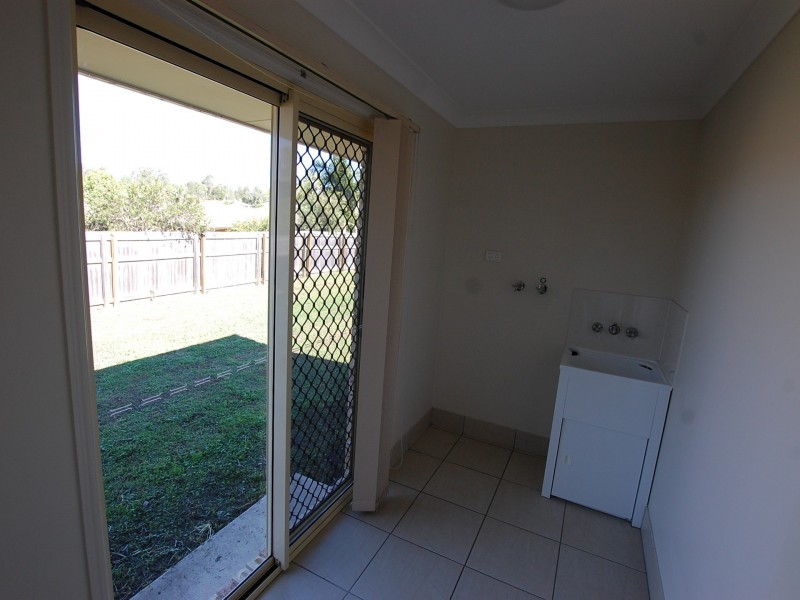 11 Hedley Drive, Kilcoy QLD 4515