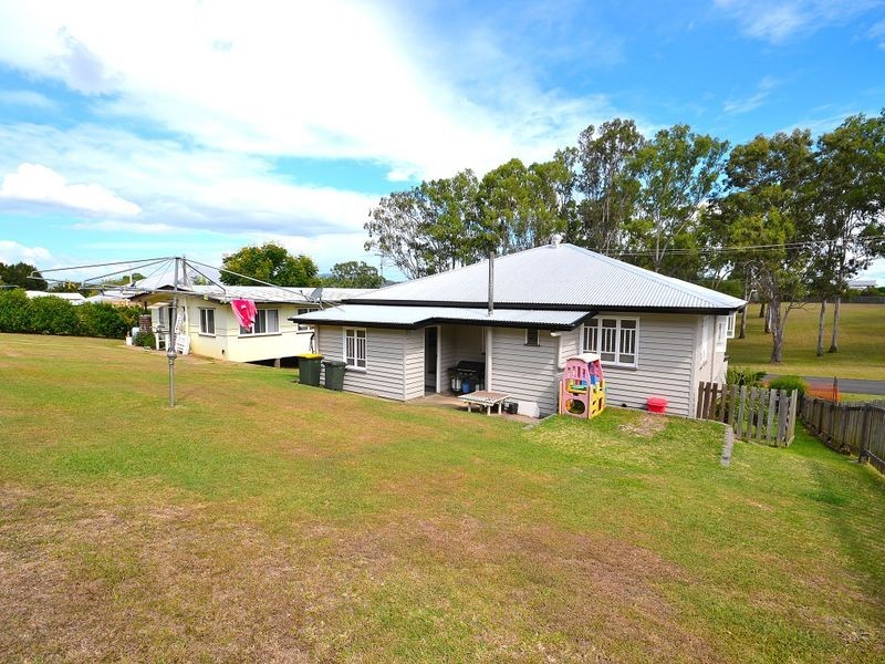 80 Taylor Street, Kilcoy QLD 4515