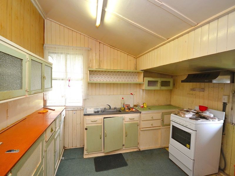 1 Webb Lane, Woodford QLD 4514