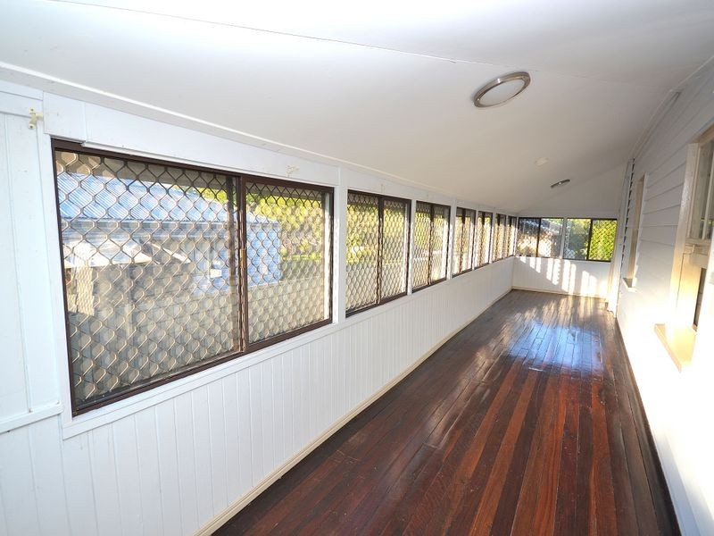 10 Hendy Street, Woodford QLD 4514