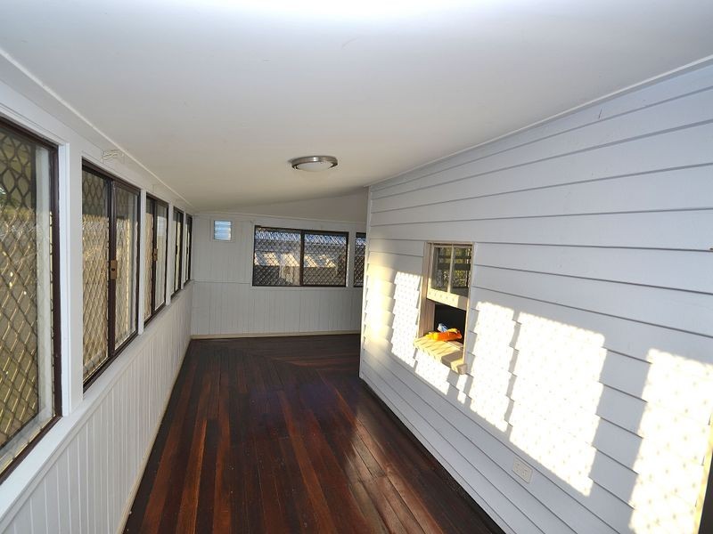 10 Hendy Street, Woodford QLD 4514