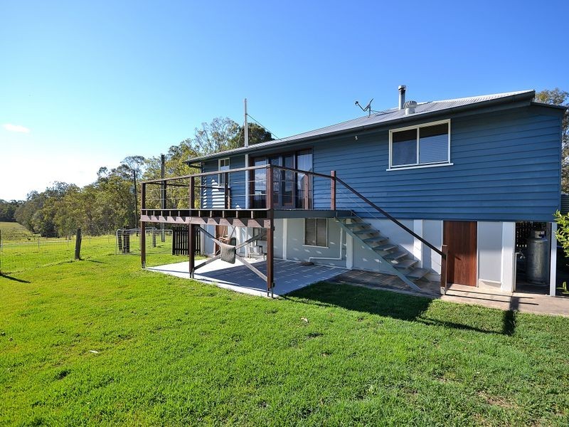 15 Old Cove Road, Woodford QLD 4514