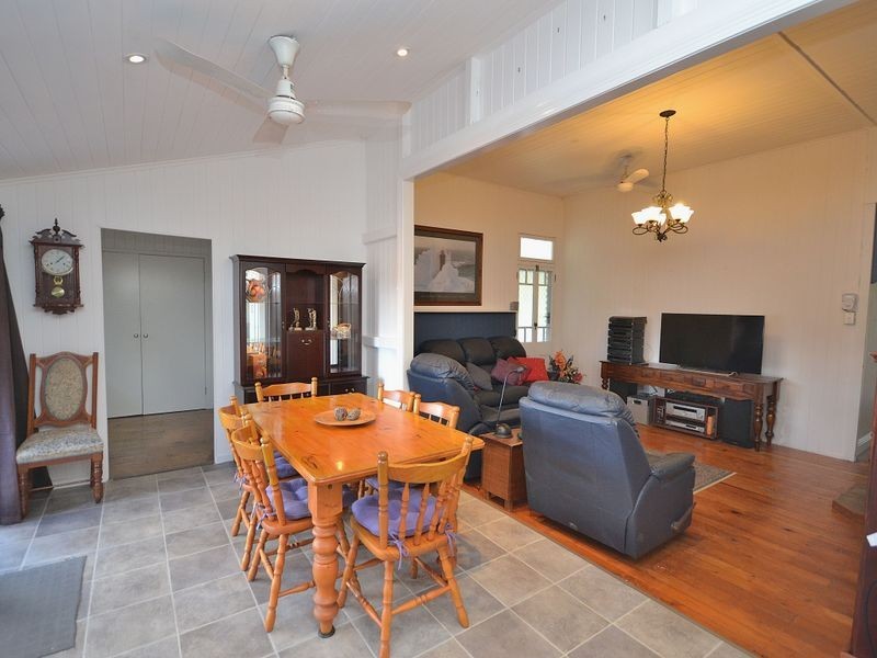 15 Old Cove Road, Woodford QLD 4514
